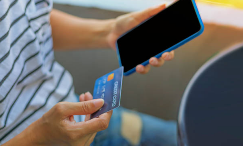 Small Business Owner's Guide to NFC Business Cards: Everything You Need to Know