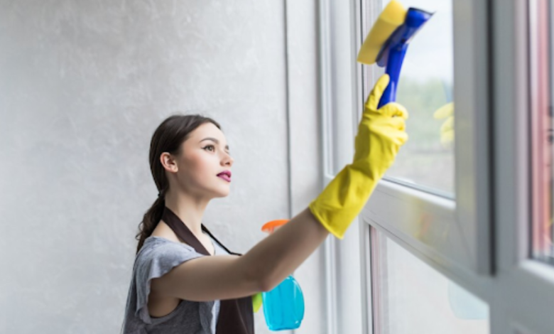The Complete Guide to Professional Commercial Window Washing
