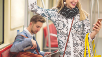 5 Things Every First-Time Solo Traveler Gets Wrong About Staying Connected Abroad in 2026